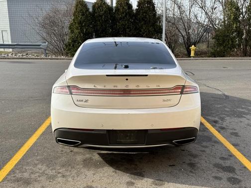 2017 Lincoln MKZ Base