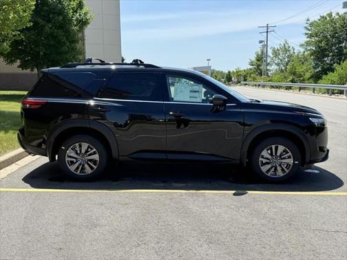 2025 Nissan Pathfinder SV 4WD