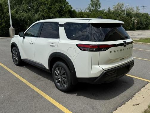 2025 Nissan Pathfinder S 4WD