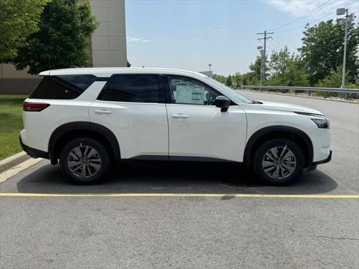 2025 Nissan Pathfinder S 4WD