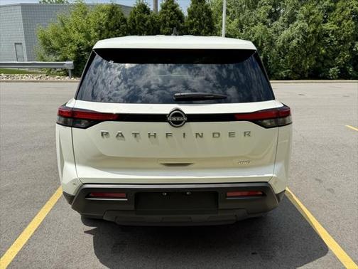 2025 Nissan Pathfinder S 4WD