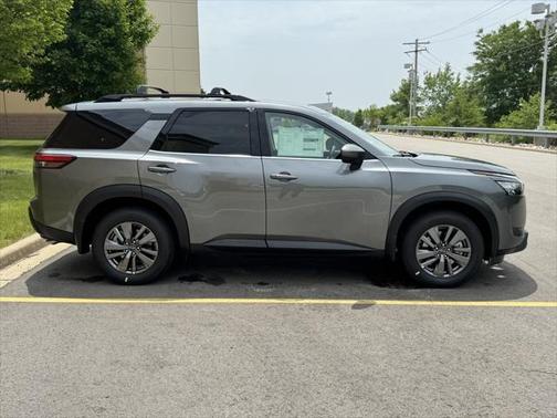 2025 Nissan Pathfinder SV 4WD