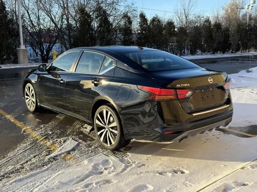 2020 Nissan Altima SR Intelligent AWD