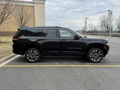 2022 Jeep Grand Cherokee L Overland