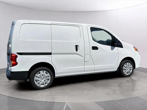 2021 Nissan NV200 S