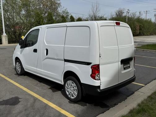 2021 Nissan NV200 S