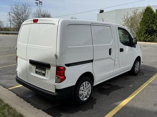 2021 Nissan NV200 S