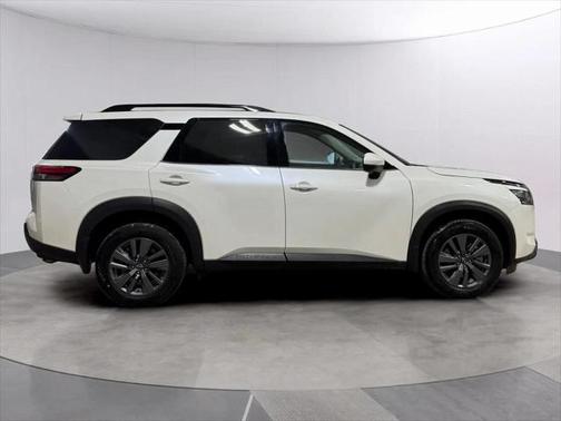 2024 Nissan Pathfinder SV 4WD