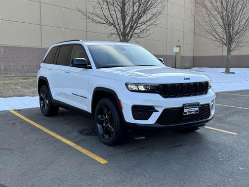 2023 Jeep Grand Cherokee Altitude
