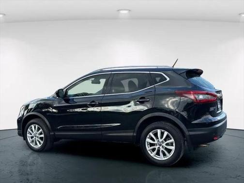 2022 Nissan Rogue Sport SV