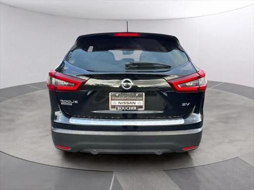 2022 Nissan Rogue Sport SV