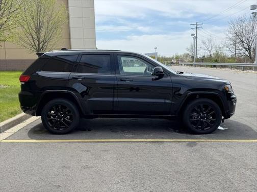 2021 Jeep Grand Cherokee Laredo
