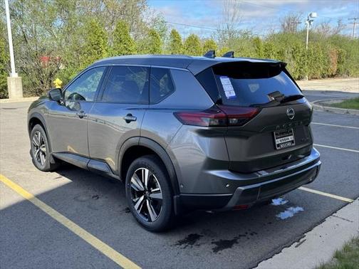 2025 Nissan Rogue SL