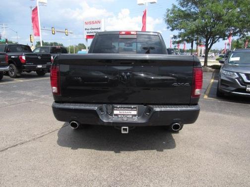 Photo 5 of 22 of 2016 RAM 1500 Sport