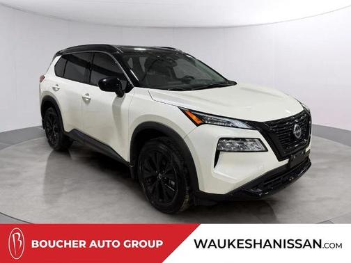 2 Tone White / Black Roof 2023 Nissan Rogue SV
