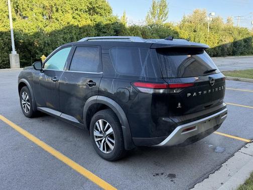2024 Nissan Pathfinder SL 4WD