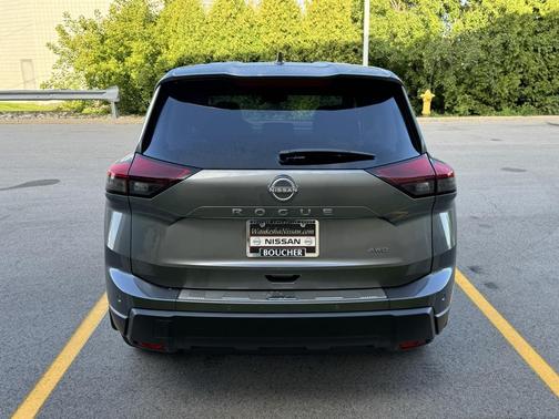 2026 Nissan Rogue SV
