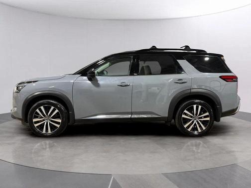2024 Nissan Pathfinder Platinum 4WD