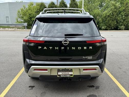 2025 Nissan Pathfinder Platinum 4WD