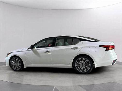2024 Nissan Altima 2.5 SL