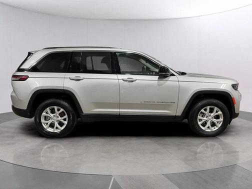 2023 Jeep Grand Cherokee Limited X