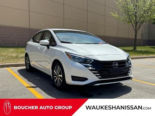 Aspen White 2024 Nissan Versa 1.6 SV