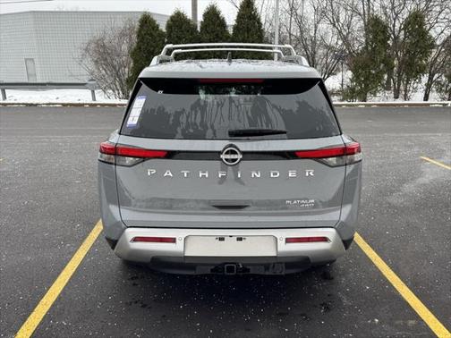 2025 Nissan Pathfinder Platinum 4WD