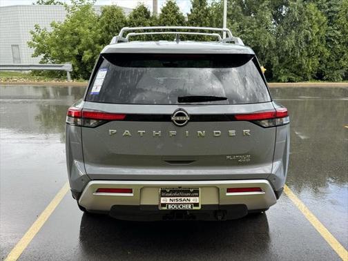 2025 Nissan Pathfinder Platinum 4WD