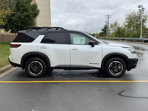 2025 Nissan Pathfinder Rock Creek 4WD