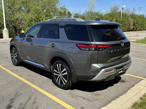 2024 Nissan Pathfinder Platinum 4WD