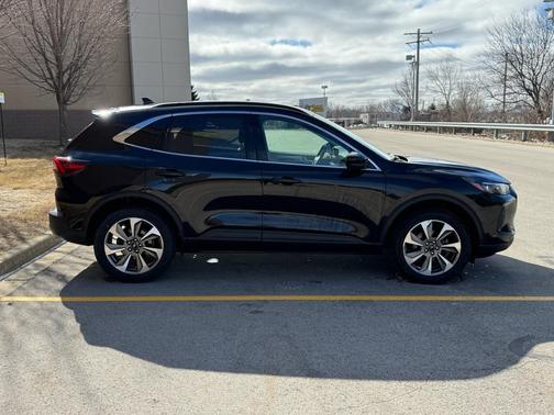 2024 Ford Escape Platinum