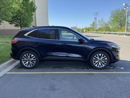2021 Ford Escape Titanium
