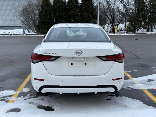 2025 Nissan Sentra SV