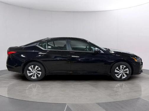 Black 2025 Nissan Altima S