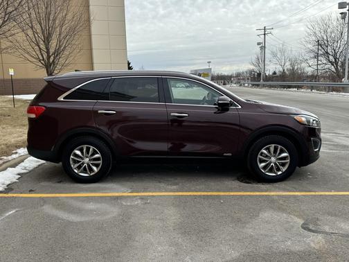 2017 Kia Sorento LX