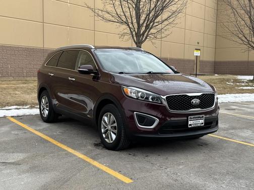 2017 Kia Sorento LX