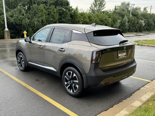 2025 Nissan Kicks SV