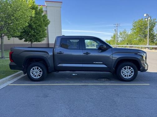 2022 Toyota Tundra SR5