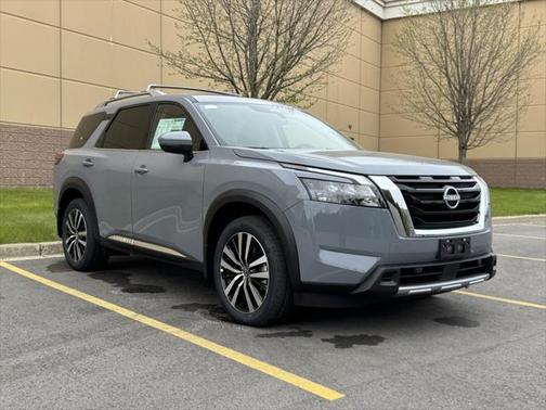 2025 Nissan Pathfinder Platinum 4WD