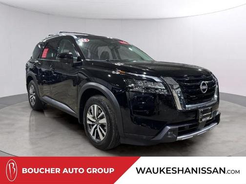 Black 2025 Nissan Pathfinder SL