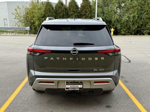 2025 Nissan Pathfinder SL 4WD