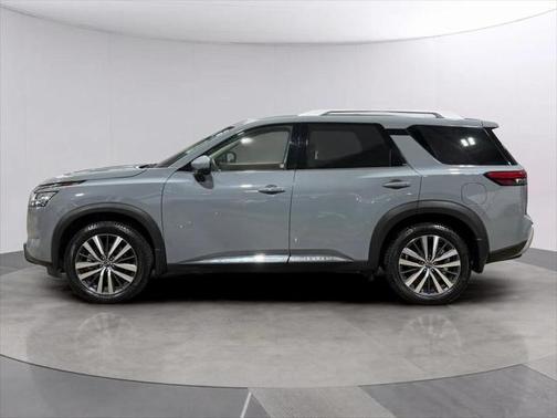 2022 Nissan Pathfinder Platinum 4WD