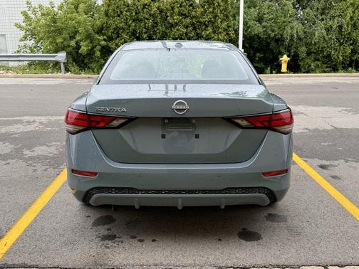 2025 Nissan Sentra SV