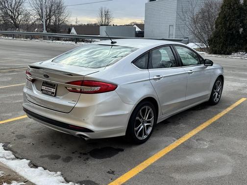 2017 Ford Fusion SE