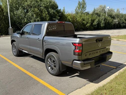 2026 Nissan Frontier SV