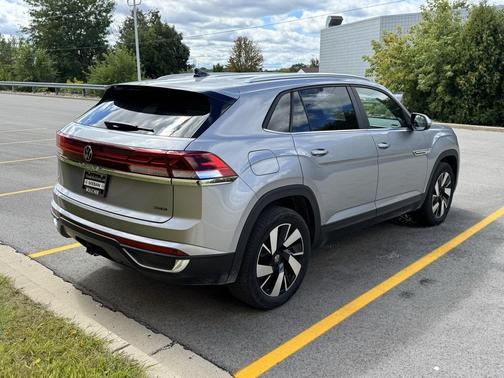 2024 Volkswagen Atlas Cross Sport 2.0T SE w/Technology 4MOTION