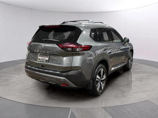 Gun Metallic 2023 Nissan Rogue SL