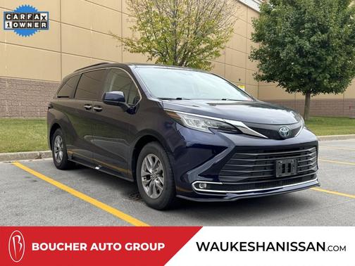 2023 Toyota Sienna XLE 8 Passenger
