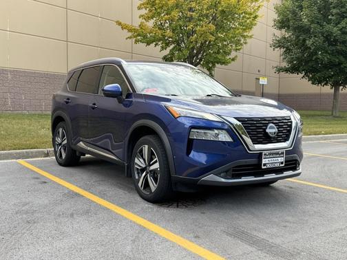2022 Nissan Rogue SL