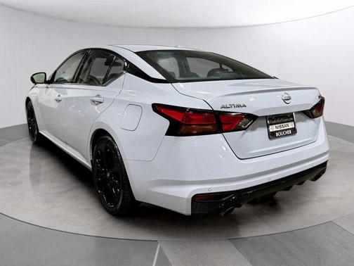 2023 Nissan Altima SR FWD